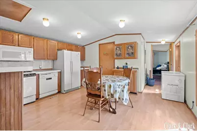 634 Bluegill, Newaygo, MI 49337 - Photo 5