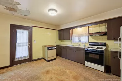 533 Fulton Street, Grand Haven, MI 49417 - Photo 11