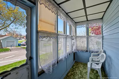 533 Fulton Street, Grand Haven, MI 49417 - Photo 3