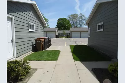 834 Andover Court SE, Kentwood, MI 49508 - Photo 3