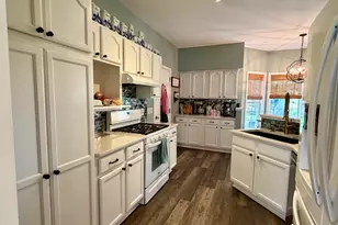 13648 Green Prairie St, Vicksburg, MI 49097 - Photo 9