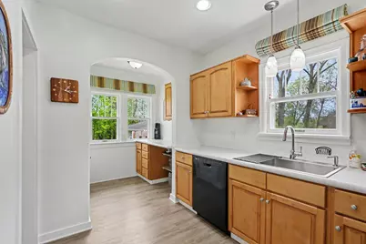 619 Homecrest Avenue, Kalamazoo, MI 49001 - Photo 9