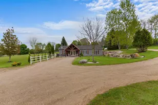 2922 S Hillsdale Rd, Hillsdale, MI 49242 - Photo 33