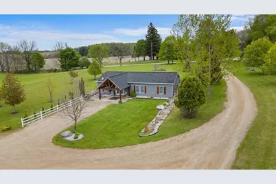 2922 S Hillsdale Road, Hillsdale, MI 49242 - Photo 9