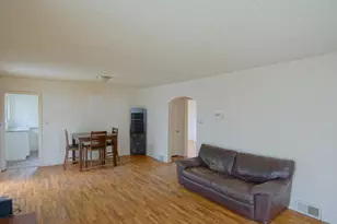 1220 Pearl St, Benton Harbor, MI 49022 - Photo 3