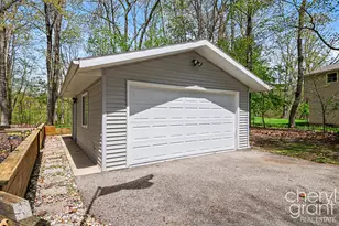 3047 Rogue Hollow Ct NE, Belmont, MI 49306 - Photo 5