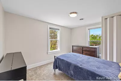 1312 Leonard Street NE, Grand Rapids, MI 49505 - Photo 17