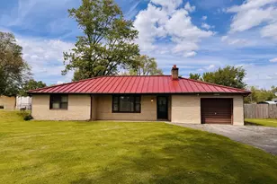 2523 Lake Shore Dr, Niles, MI 49120 - Photo 1