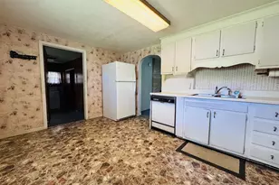 2523 Lake Shore Dr, Niles, MI 49120 - Photo 7
