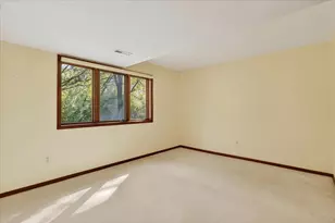 1308 Suncrest Dr NE, Grand Rapids, MI 49525 - Photo 41