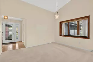 1308 Suncrest Dr NE, Grand Rapids, MI 49525 - Photo 9