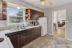 1910 Gordon, Lansing, MI 48910 - Photo 9