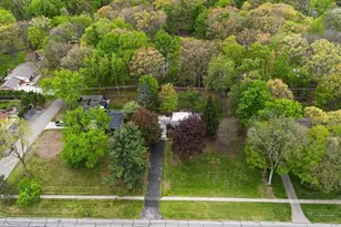 32633 Six Mile Rd, Livonia, MI 48152 - Photo 5