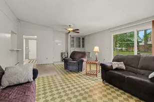 32633 Six Mile Rd, Livonia, MI 48152 - Photo 13