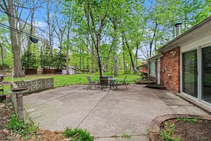 32633 Six Mile Rd, Livonia, MI 48152 - Photo 25