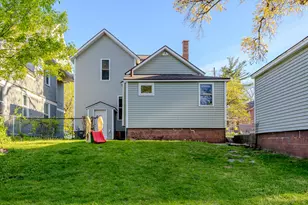 832 Sigsbee St SE, Grand Rapids, MI 49506 - Photo 3