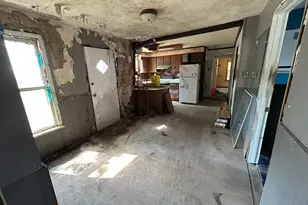 114 Ridge St, Jackson, MI 49203 - Photo 5