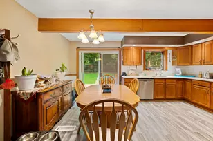 917 Kensington Dr, Niles, MI 49120 - Photo 7