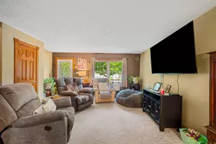 917 Kensington Dr, Niles, MI 49120 - Photo 5