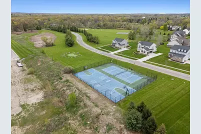 9783 Viewcrest Court, Howell, MI 48843 - Photo 45
