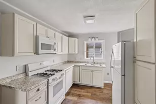 2417 Crest Ave, Jackson, MI 49203 - Photo 5