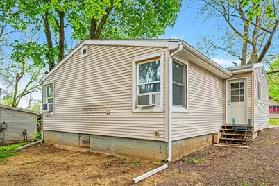 2417 Crest Avenue, Jackson, MI 49203 - Photo 3