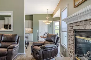 4131 Ayrshire Dr SW, Wyoming, MI 49418 - Photo 5