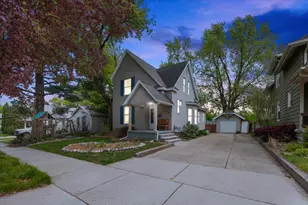 102 Bowne St NE, Grand Rapids, MI 49505 - Photo 31