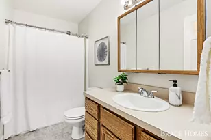 2155 Timber Valley Dr NE, Grand Rapids, MI 49525 - Photo 27