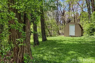 2155 Timber Valley Dr NE, Grand Rapids, MI 49525 - Photo 35