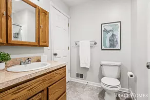 2155 Timber Valley Dr NE, Grand Rapids, MI 49525 - Photo 31