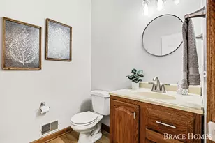 2155 Timber Valley Dr NE, Grand Rapids, MI 49525 - Photo 15