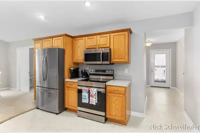 11877 Willow Wood N, Holland, MI 49424 - Photo 5