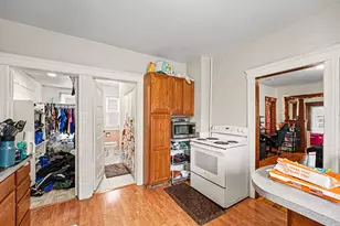 1822 4th St, Wyandotte, MI 48192 - Photo 9