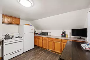 1822 4th St, Wyandotte, MI 48192 - Photo 13