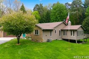 374 137th Ave, Wayland, MI 49348 - Photo 3