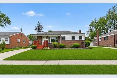 2421 Barstow Road, Lansing, MI 48906 - Photo 23