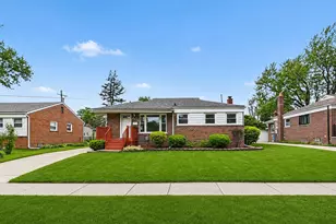 2421 Barstow Rd, Lansing, MI 48906 - Photo 23
