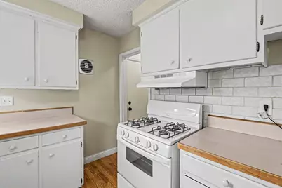 2421 Barstow Road, Lansing, MI 48906 - Photo 7