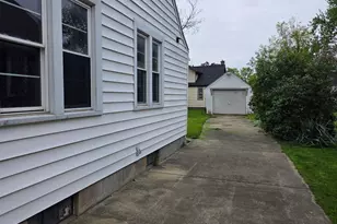 243 Winter St, Battle Creek, MI 49015 - Photo 13