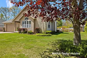 3689 Whispering Woods Dr, Muskegon, MI 49444 - Photo 3