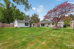 225 S Park St, Zeeland, MI 49464 - Photo 19