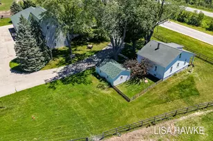 10365 Cleveland St, Nunica, MI 49448 - Photo 3