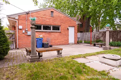 203 Alger Street SE, Grand Rapids, MI 49507 - Photo 35