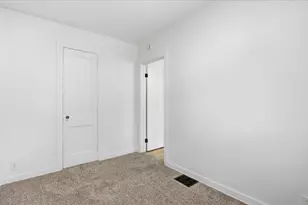 900 Dallas Ave SE, Grand Rapids, MI 49507 - Photo 23