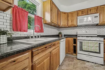 2821 Highgate Avenue SW, Wyoming, MI 49509 - Photo 7