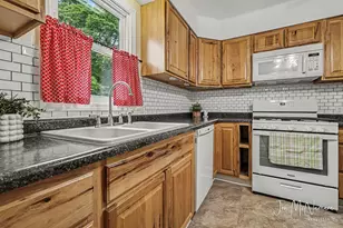 2821 Highgate Ave SW, Wyoming, MI 49509 - Photo 7