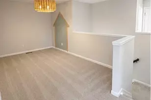 251 Quartz Wy, White Lake, MI 48386 - Photo 9