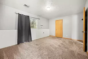 8433 Cochise Dr, Howard City, MI 49329 - Photo 19