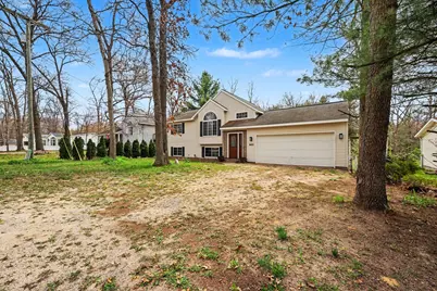 8433 Cochise Drive, Howard City, MI 49329 - Photo 3